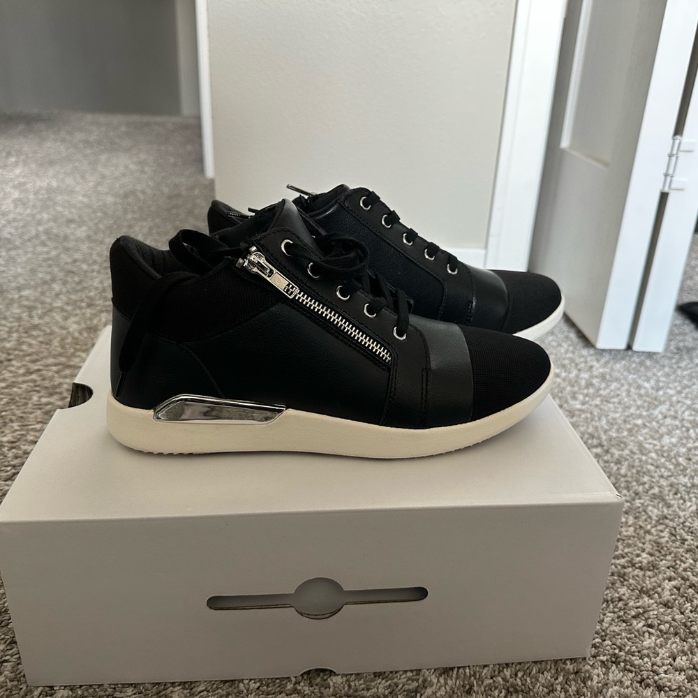 ALDO shoes, never worn. Size 9. Black.